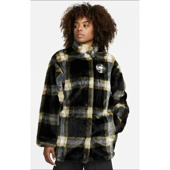 Nike Sportswear Oversized Plaid Faux Fur Jacket Coat Womens Sz XL NEW DD4541-010 - Picture 1 of 15